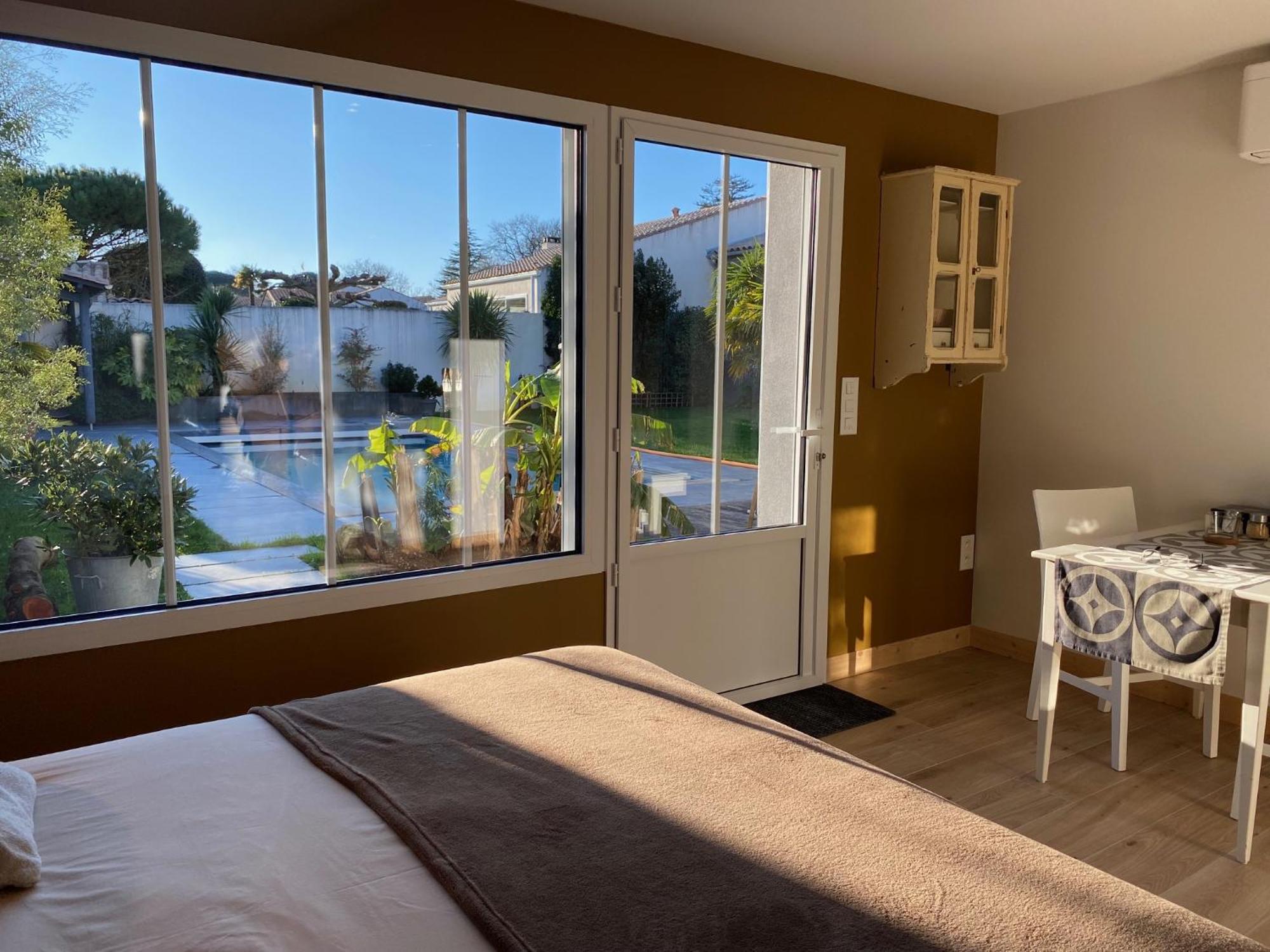 Maison M, Chambre Privee Acces Jardin Piscine Et Jacuzzi Pres De La Rochelle La Rochelle  Bilik gambar